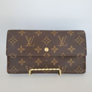 Louis Vuitton Monogram International Wallet